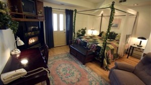 King suite with full kitchen and living room